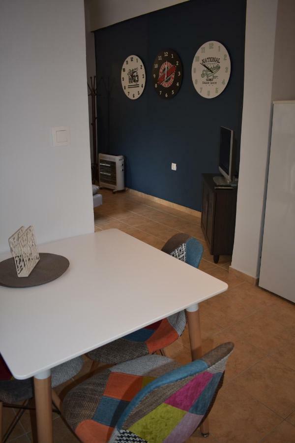 Cozy Apartment In Central アテネ エクステリア 写真
