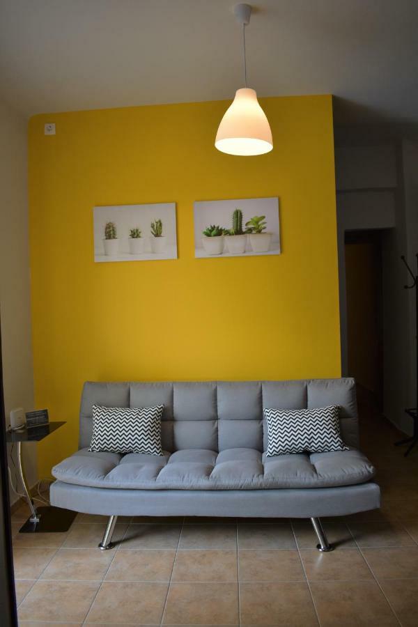Cozy Apartment In Central アテネ エクステリア 写真